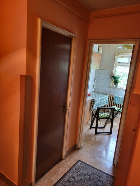 Drumul Taberei, Plaza, bloc tip F.